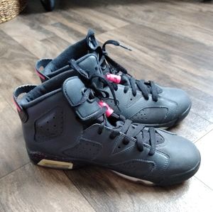 Jordan Retro 6 High Top Gym Shoes 8.5/Y-10/W